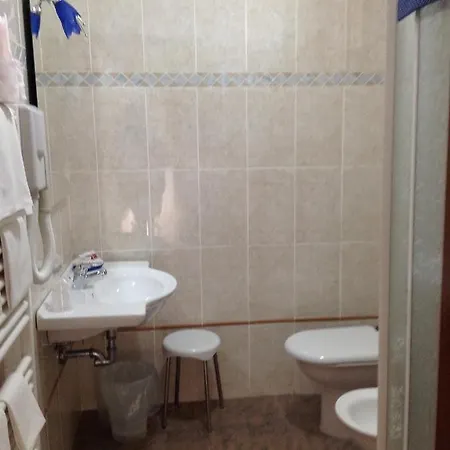 Scacco Matto Hotel Baschi Buitenkant foto